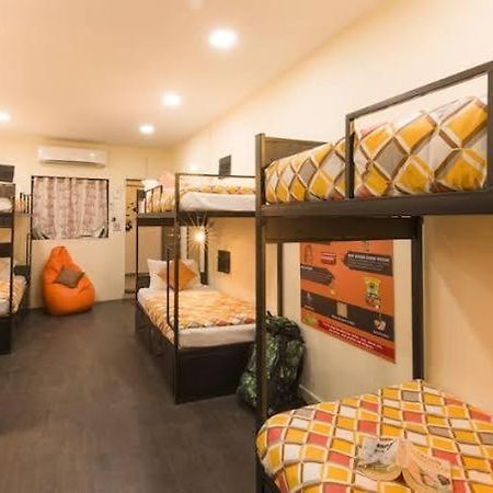 Friends Hostel And Pg House مومباي المظهر الخارجي الصورة